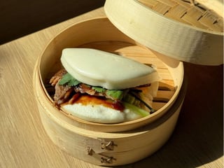 Gua Bao z szarpaną kaczką
