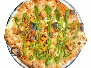 Focaccia z pesto