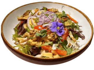 Салат з копченою куркою та листям салату