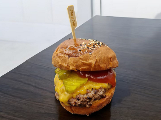 CheeseBurger