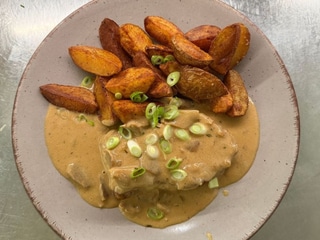 Vepřová pečeně s houbovou omáčkou 