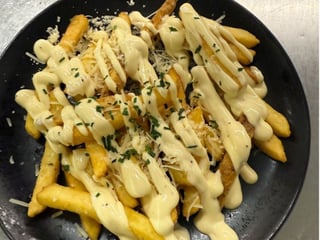 Hranolky s lanýžovou majonézou