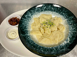 Вареники з картоплею та шкварками