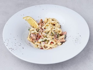 MAKARON ŁOSOŚ WĘDZONY