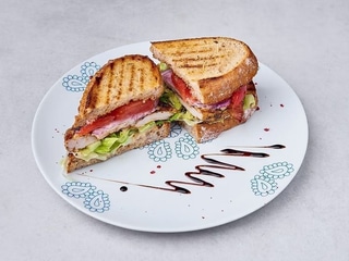 KURCZAK Z MASŁEM ORZECHOWYM