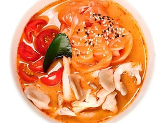 Том-ям з лососем