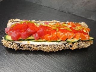 Рол-дог з лососем та тунцем | 350 ₴ звичайна ціна