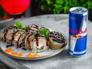 Red Bull & Цезарь темпура 8 шт