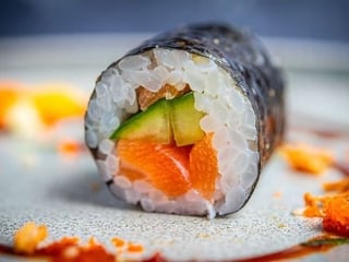 Лосось-огурец Хосомаки 8шт