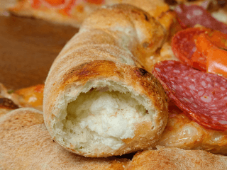 СИРНИЙ БОРТИК (В БУДЬ-ЯКУ ПІЦУ)