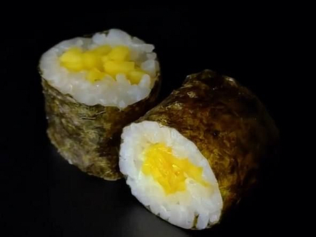 Макі з манго