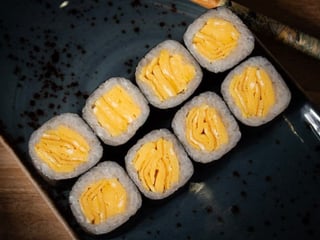 Hosomaki z tamago