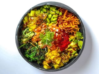 Saké Poké Me Gently