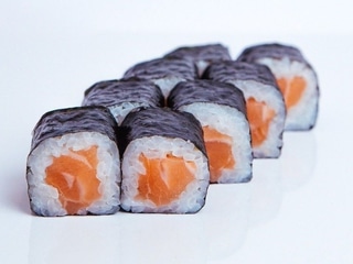 21. Sake Hosomaki