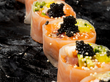 SASHIMI W PAPIERKU RYŻOWYM
