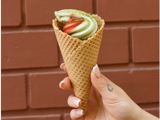 Green tea soft serve Ice ceam