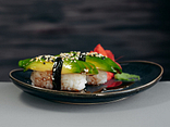 NIGIRI AWOKADO