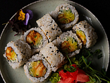 Uramak z cukinią w tempurze karaage 8 szt.