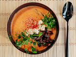 Zupa Tom Yum z tofu