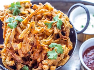 Onion bhaji (3 ks)