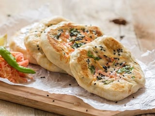 Paneer stuff kulcha