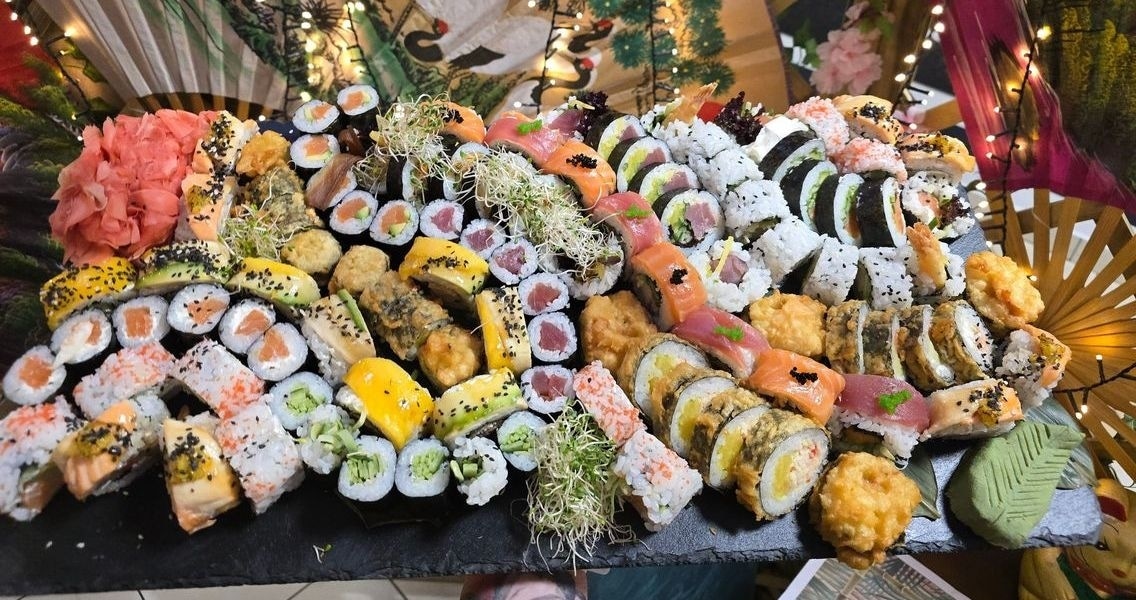 zestawy catering impreza sushi ostroleka (8).jpg