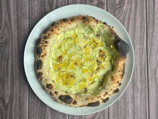 Піца з кабачками