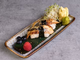 Nigiri z węgorzem 2 szt.