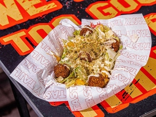 Falafel Cheese Chips to go