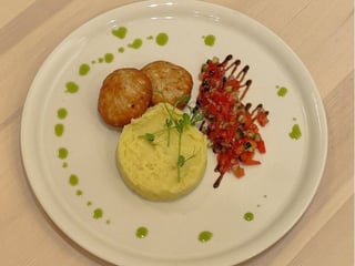 Рибні котлети з картопляним пюре