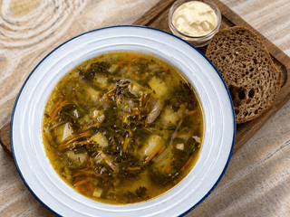 Зелений борщ з качкою