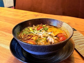 28. BĆŗn Bò š¶