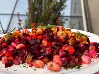 Вінегрет з квасолею та опеньками.