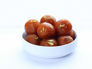 Gulab jamun (2 pc)