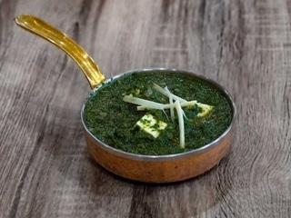 Palak paneer