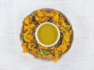 Onion bhajji