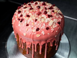 Паска вишнева з компоте з цілих вишень