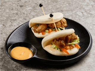 БАО З КАРАМЕЛІЗОВАНОЮ КУРКОЮ