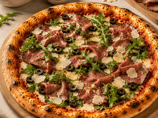 Pizza Hovězí 32
