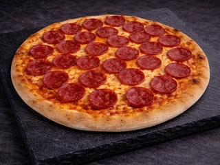 Malá Pizza Salami