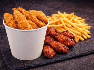Wings a Strips combo