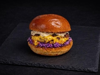 Royal Smoky Smash Burger