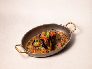 Крученики з баклажанів із волоськими горіхами