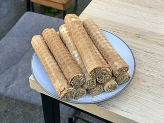 Трубочка зі згущеним молоком 