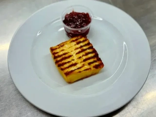 Ser Halloumi z grilla