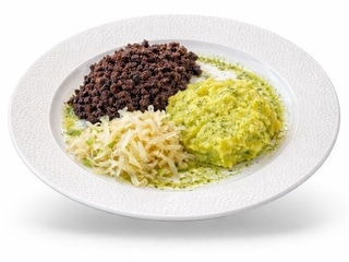 250g  Pečený jelítkový prejt s nakládanou bílou cibulkou domácí fermentované zelí, šťouchané brambory s petrželovým olejem