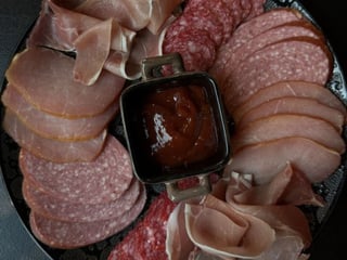 М'ясна нарізка