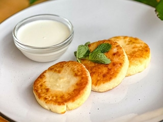 Сирники зі сметаною