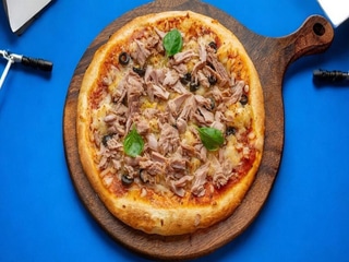 TUNA PIZZA