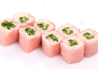 HOSOMAKI W PŁATKU SOJOWYM Z OGÓRKIEM